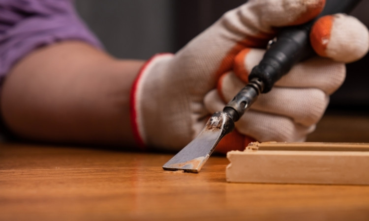 repair wood floor scratch